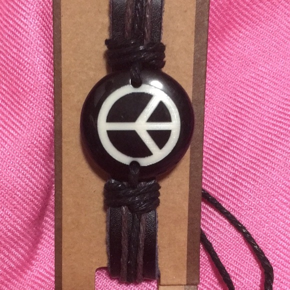 FINAL MARKDOWN NOC Beifenni Jewelry Peace Sign Leather Bracelet - Picture 3 of 7